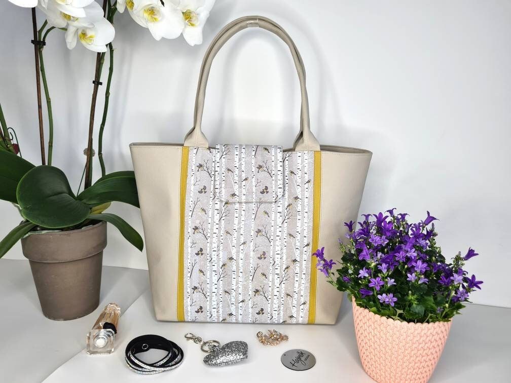 Vegan, Ecofriendly, Plant Based Tote Bag With Birds, Everyday Bag, Elegant Gift For Women, Handmade Vegan, Ecofriendly, Plant Based Tote Bag With Birds, Everyday Bag, Elegant Gift For Women, Handmade von HajnikDesign