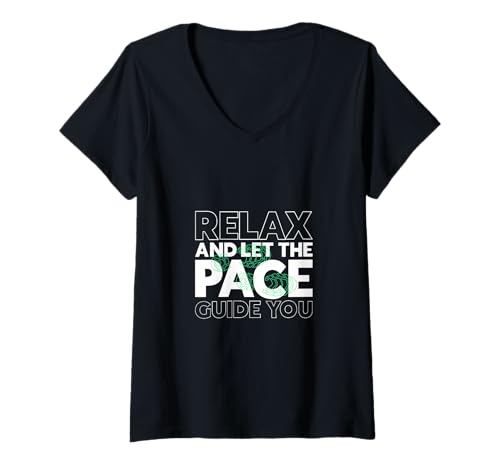 Damen Laufmotivation - Halbmarathon T-Shirt mit V-Ausschnitt Damen Laufmotivation - Halbmarathon T-Shirt mit V-Ausschnitt von Halbmarathon Lauftraining Designs