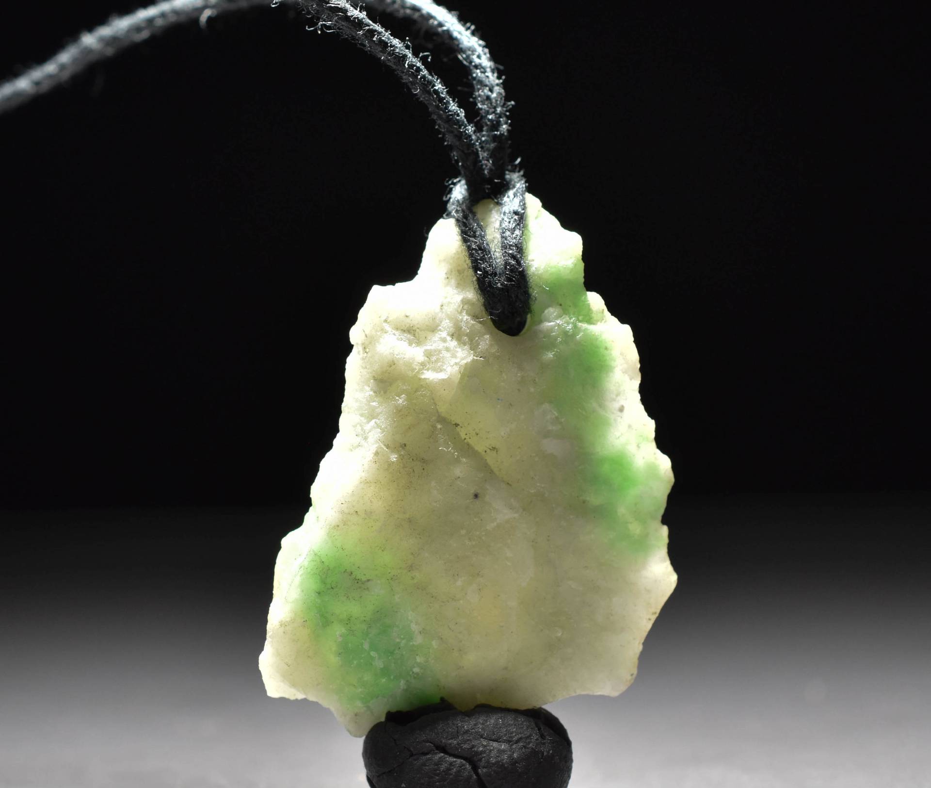 Grüne Washington Grossularit Jade, Anhänger Platte, Natürliche Edelstein Perle Cabochon, Jade Halskette Grüne Washington Grossularit Jade, Anhänger Platte, Natürliche Edelstein Perle Cabochon, Jade Halskette von Haleslapidary