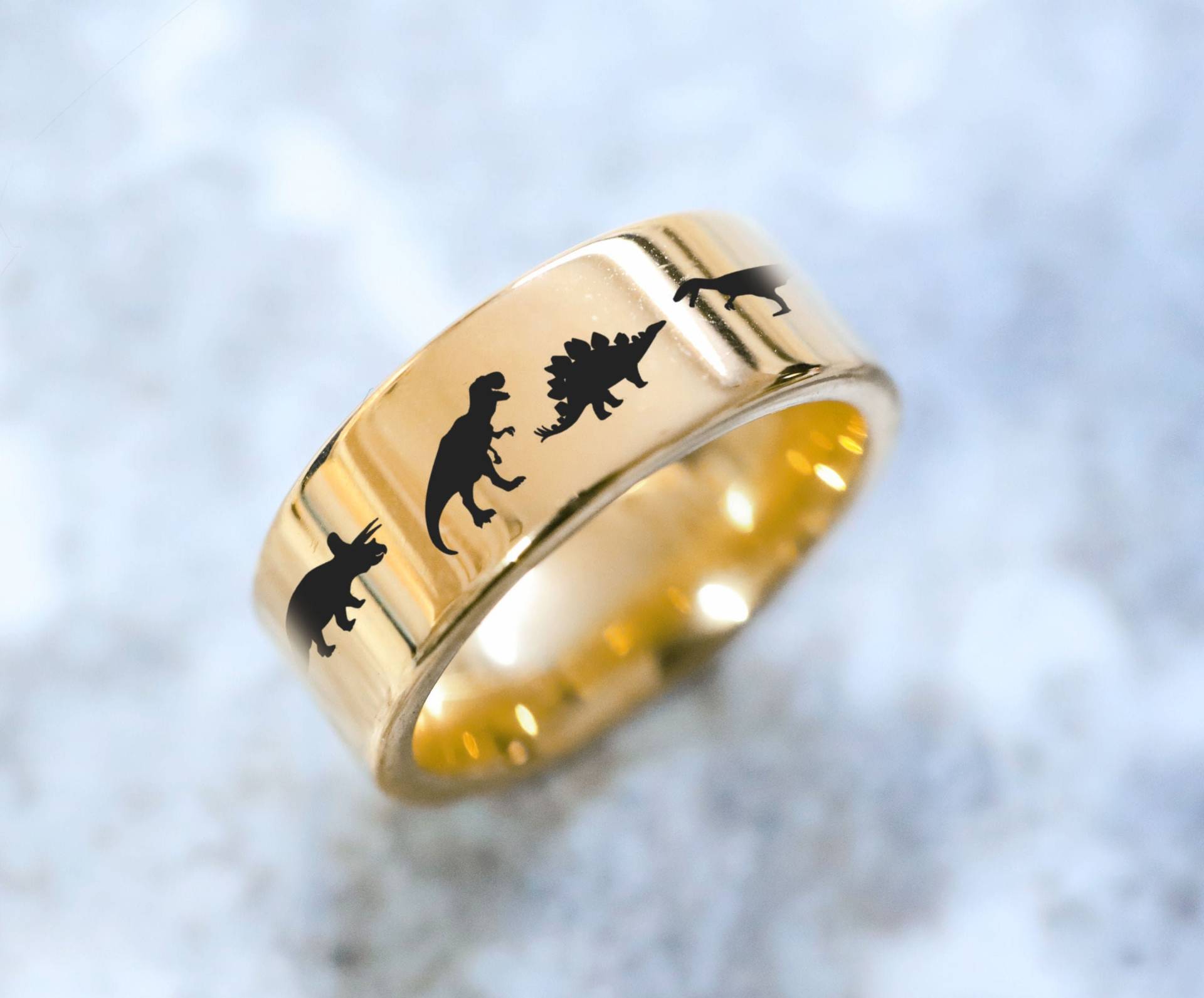 Dinosaurier Triceratops Tyrannosaurus Rex. Velociraptor. Paleo T-Rex Tungsten Ehering Ring Free Inside Band Gravur 4mm Bis 10mm Breiten von HalfMoonJeweler