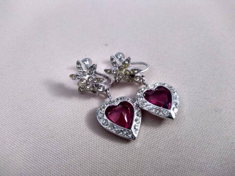 Baumeln Rosa Herz Schraube Zurück Ohrringe Baumeln Rosa Herz Schraube Zurück Ohrringe von HalfRatsMae