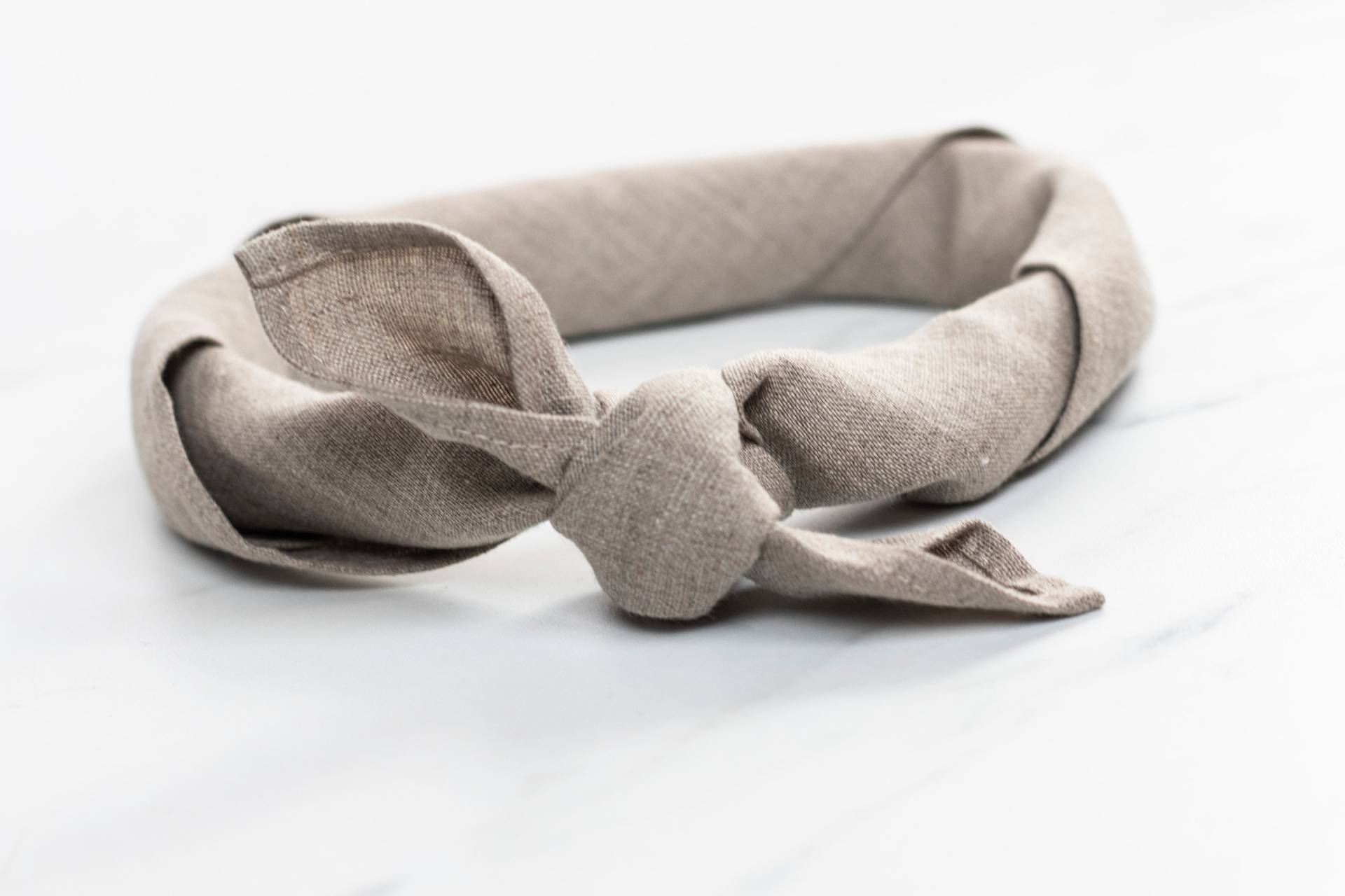 Natürliches Leinen Bandana Stirnband, Grauer Haar Schal, Benutzerdefinierte Farben von HalfSquares