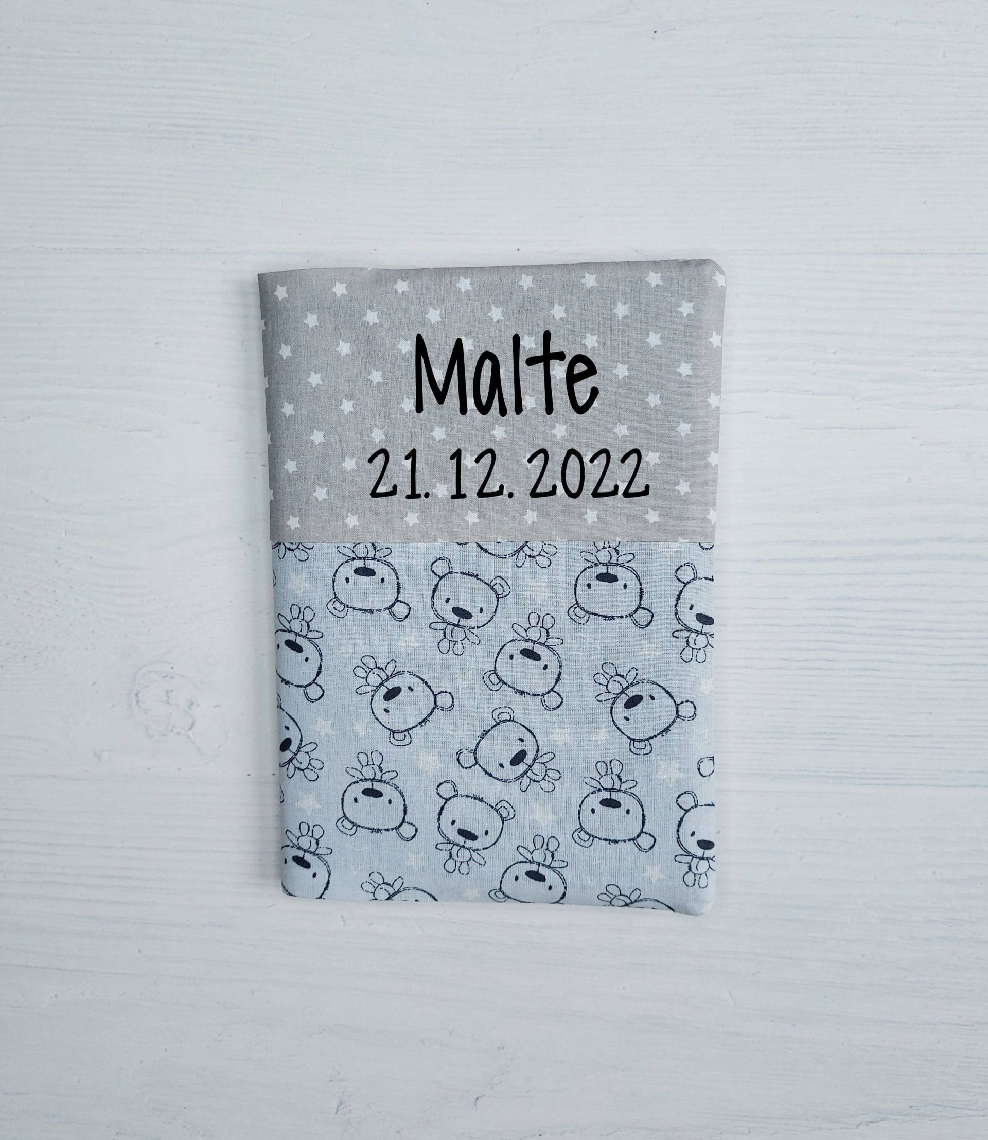 Personalisierte U-Heft Hülle Als Geschenk Zur Geburt - Bären Personalisierte U-Heft Hülle Als Geschenk Zur Geburt - Bären von HalloLiebeDesign