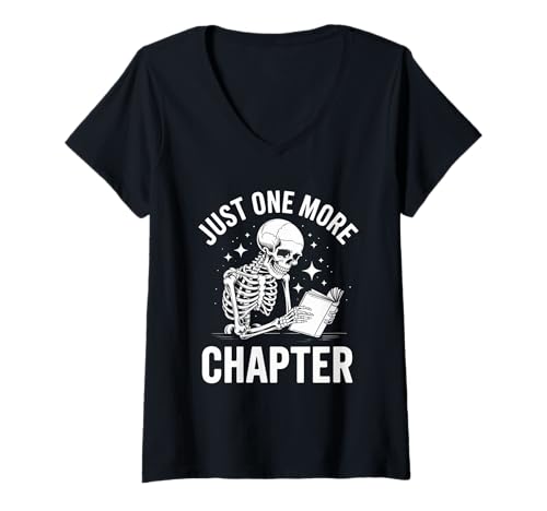 Damen One More Chapter Skelett Buchleser Halloween Bücherwurm T-Shirt mit V-Ausschnitt Damen One More Chapter Skelett Buchleser Halloween Bücherwurm T-Shirt mit V-Ausschnitt von Halloween Bookworm Spooky Book Vibes