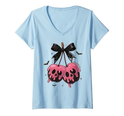 Damen Halloween-Kirschen Kokette-Schleife Rosa Kawaii-Totenköpfe T-Shirt mit V-Ausschnitt Damen Halloween-Kirschen Kokette-Schleife Rosa Kawaii-Totenköpfe T-Shirt mit V-Ausschnitt von Halloween Cherries Coquette Bows for Spooky Girls