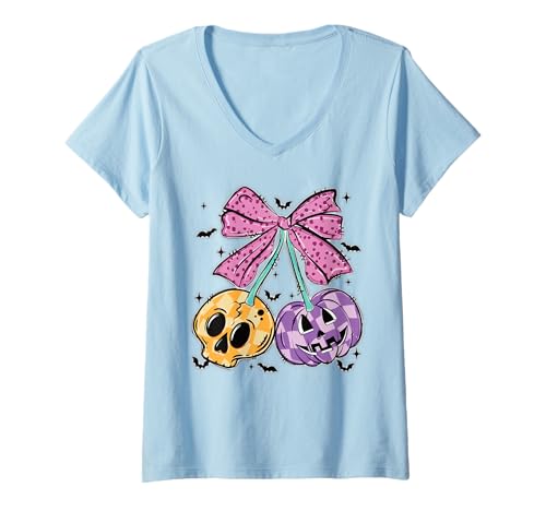 Damen Kokuette Halloween-Kürbis-Kirschen Rosa Schleife Totenkopf T-Shirt mit V-Ausschnitt Damen Kokuette Halloween-Kürbis-Kirschen Rosa Schleife Totenkopf T-Shirt mit V-Ausschnitt von Halloween Cherries Coquette Bows for Spooky Girls