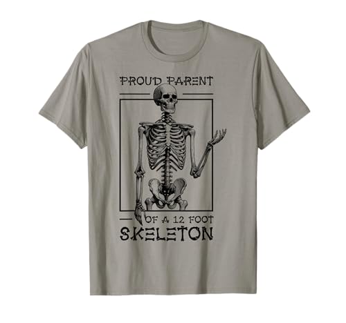 Stolze Eltern eines 3,6 m großen Skeletts, Halloween T-Shirt von Halloween Clothing & Costumes