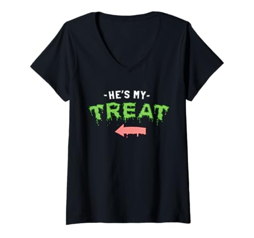 Damen He's My Trick - Passende Halloween-Shirts für Paare T-Shirt mit V-Ausschnitt Damen He's My Trick - Passende Halloween-Shirts für Paare T-Shirt mit V-Ausschnitt von Halloween Matching Shirts For Couples Trick Treat