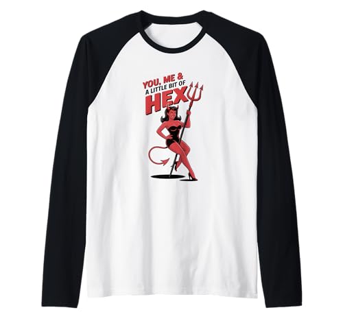 Halloween-Pinup-Girl Du, ich und EIN bisschen Hex Raglan von Halloween Phiz