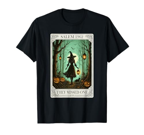 Salem 1692 Halloween Witch They Missed One Tarotkarte Frauen T-Shirt Salem 1692 Halloween Witch They Missed One Tarotkarte Frauen T-Shirt von Halloween Shirts For Women Men Kids Boys Girls