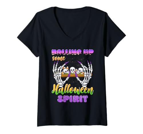 Damen Halloween Spirit Shirt Skelett Hände Candy Skull T-Shirt mit V-Ausschnitt Damen Halloween Spirit Shirt Skelett Hände Candy Skull T-Shirt mit V-Ausschnitt von Halloween Spirit Tee Shirts for Spooky Fans