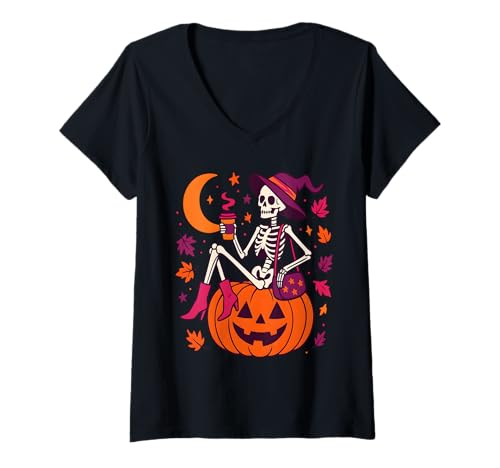 Damen Frauen Hexe Skelett Kürbis Kaffee Halloween T-Shirt mit V-Ausschnitt Damen Frauen Hexe Skelett Kürbis Kaffee Halloween T-Shirt mit V-Ausschnitt von Halloween Spooky Women Fall Vibes Gifts