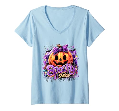 Damen Spooky Season Kürbis Lila Halloween T-Shirt mit V-Ausschnitt Damen Spooky Season Kürbis Lila Halloween T-Shirt mit V-Ausschnitt von Halloween Sprüche Kürbis Geist Geschenke