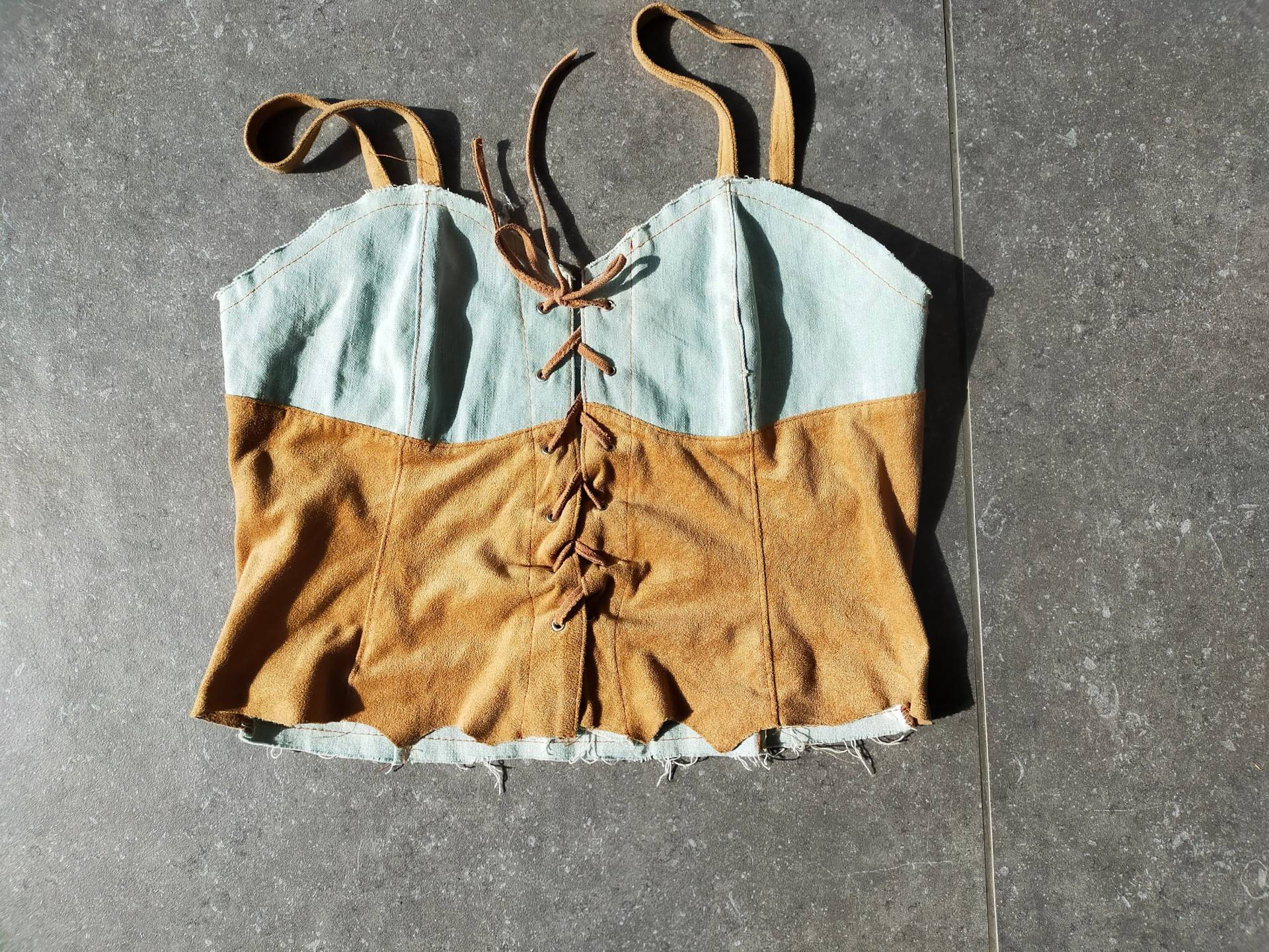 Vintage 90Er New Deadstock Crop Top Jeans Und Weiches Wildleder Mit Spitze Damen Sommermode Größe Klein Vintage 90Er New Deadstock Crop Top Jeans Und Weiches Wildleder Mit Spitze Damen Sommermode Größe Klein von HaloBlu