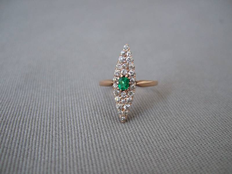 Diamanten Brillant Raute Damenring Ring Gold 585 Diamantring Smaragd Rautenförmig Roségold Vintage Marquise-Ring Diamanten Brillant Raute Damenring Ring Gold 585 Diamantring Smaragd Rautenförmig Roségold Vintage Marquise-Ring von HamburgVintage