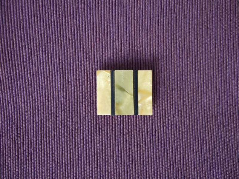 Gürtelschnalle Gürtelschließe Bakelit Gelb Schwarz Rechteckig Art Deco Vintage von HamburgVintage