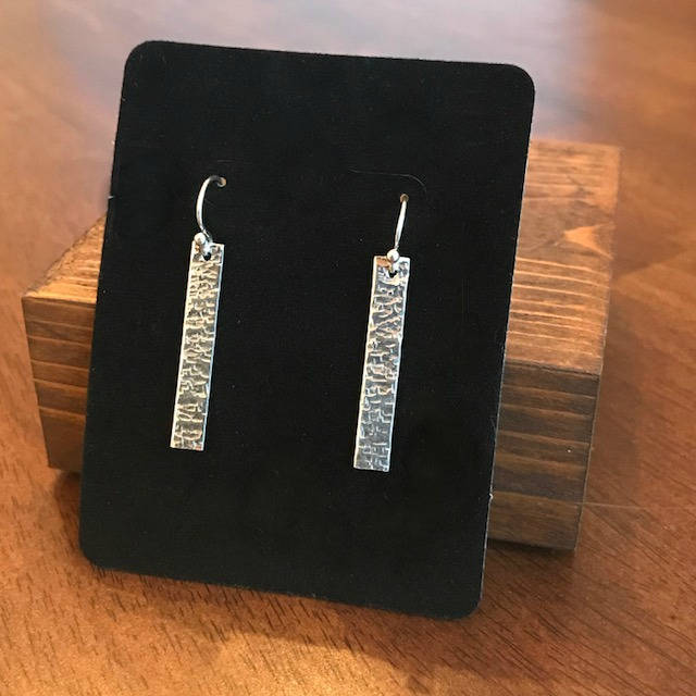Lange Sterling Silber Ohrringe - Gehämmerte Lange Sterling Silber Ohrringe - Gehämmerte von HammerAndStoneStudio