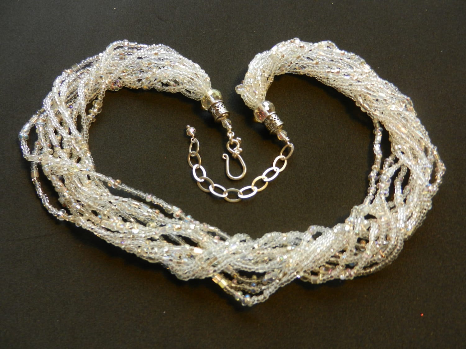 Schillernde Halskette/Armband Mit Sterling Silber & Glas Schillernde Halskette/Armband Mit Sterling Silber & Glas von HammeredEdgeStudio