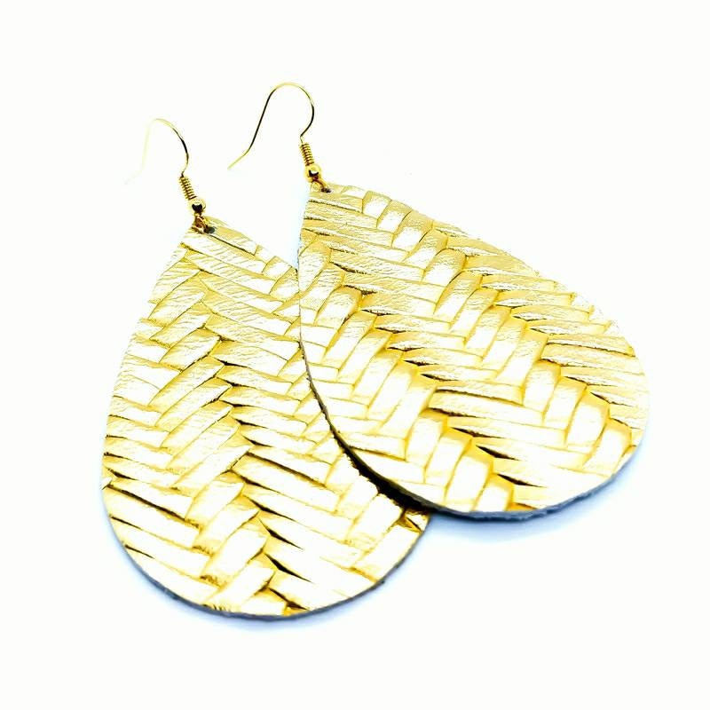 Leder Ohrringe Gold Metallic Fishtail Flechtmuster Wählen Sie Ihre Größe Leder Ohrringe Gold Metallic Fishtail Flechtmuster Wählen Sie Ihre Größe von HammeredLoveLetters
