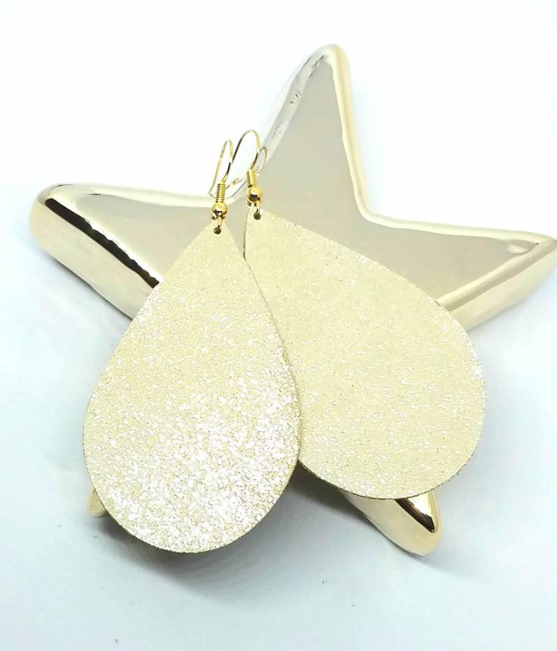 Leder Ohrringe Gold Schimmer Handmade By Hammered Love Letters Leder Ohrringe Gold Schimmer Handmade By Hammered Love Letters von HammeredLoveLetters