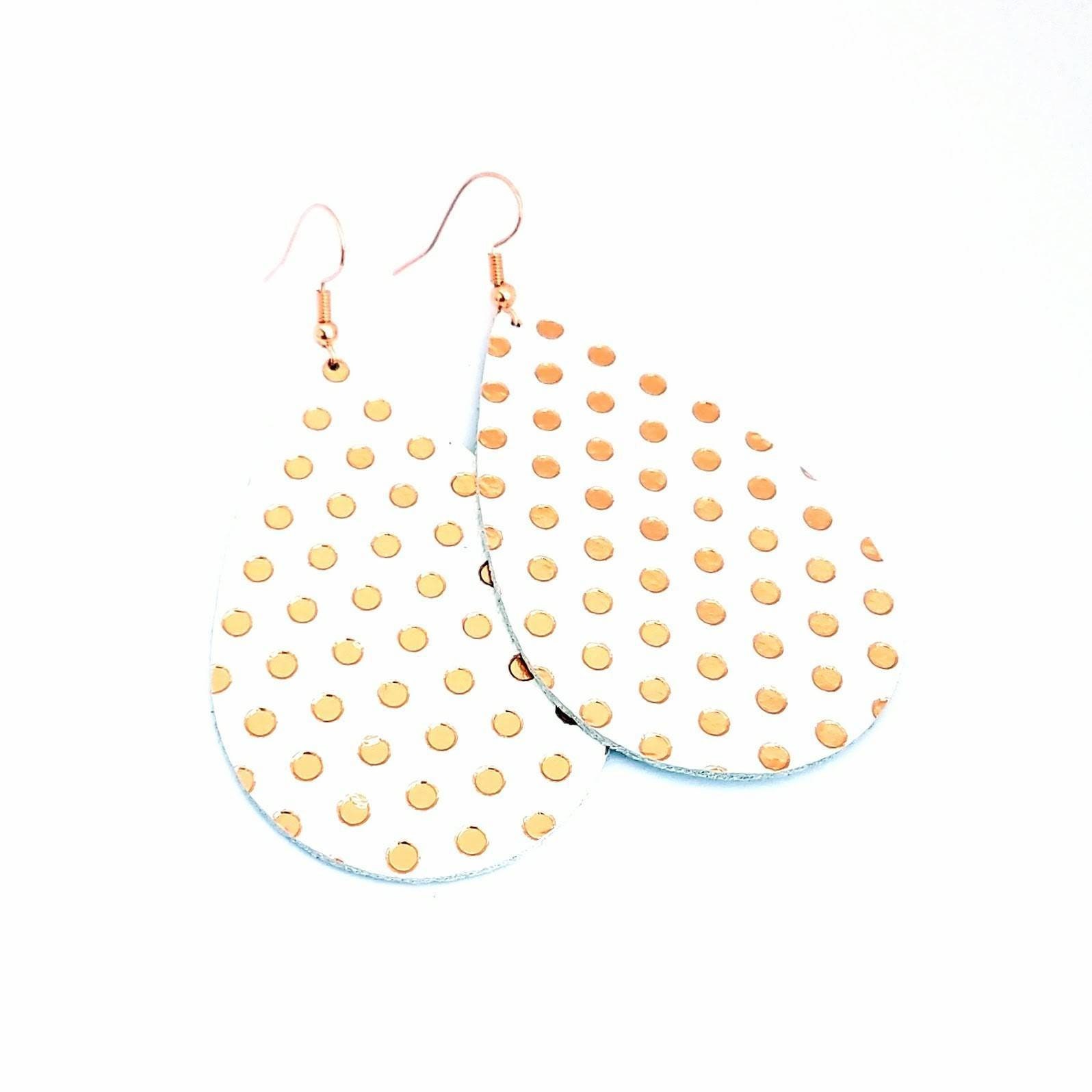 Leder Ohrringe Rosegold Polka Dots Leder Ohrringe Rosegold Polka Dots von HammeredLoveLetters