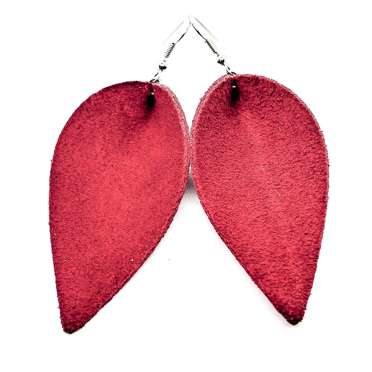 Lederohrringe Rot Wildleder Zia Magnolie Blatt Gefaltet Leder Ohrringe Handmade Lederohrringe Rot Wildleder Zia Magnolie Blatt Gefaltet Leder Ohrringe Handmade von HammeredLoveLetters