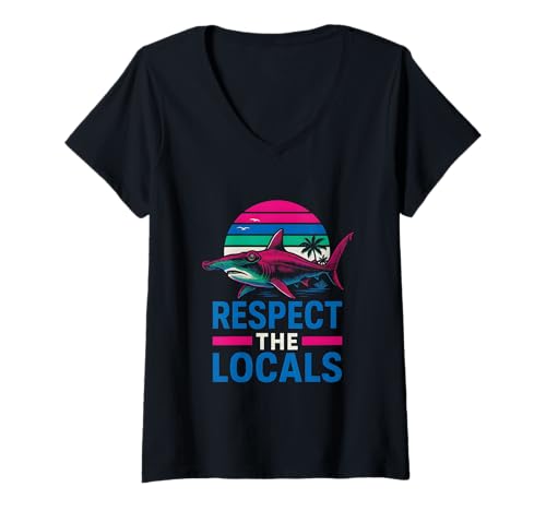 Damen Respect the Locals Hammerhead Shark Vintage Herren Surf. T-Shirt mit V-Ausschnitt Damen Respect the Locals Hammerhead Shark Vintage Herren Surf. T-Shirt mit V-Ausschnitt von Hammerhead Harmony - Surf's Up Shark Apparel