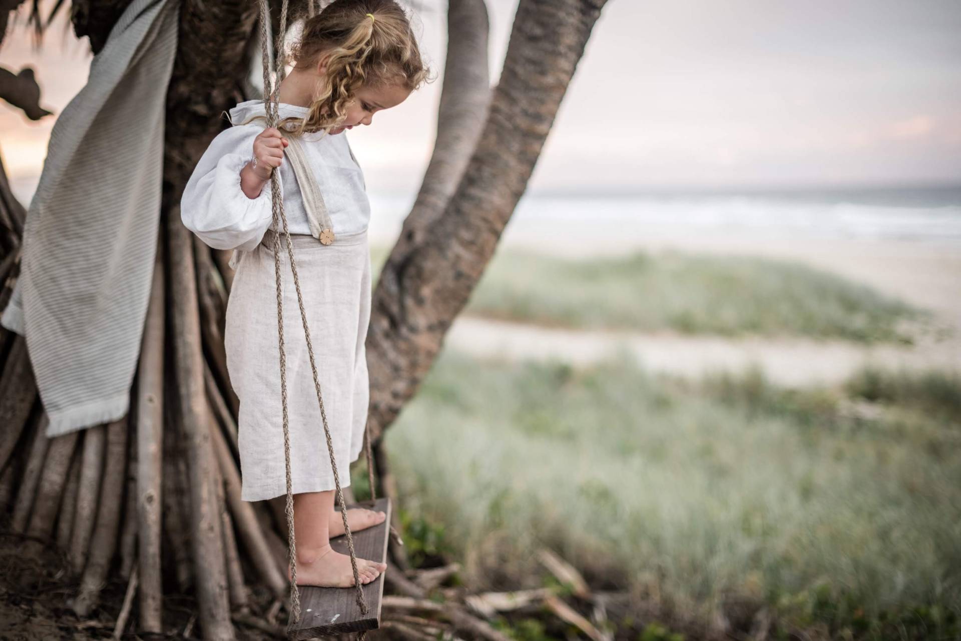 Sucher Verstellbare Hose in Bio-Leinen Und Hanf Sucher Verstellbare Hose in Bio-Leinen Und Hanf von HandHthelabel