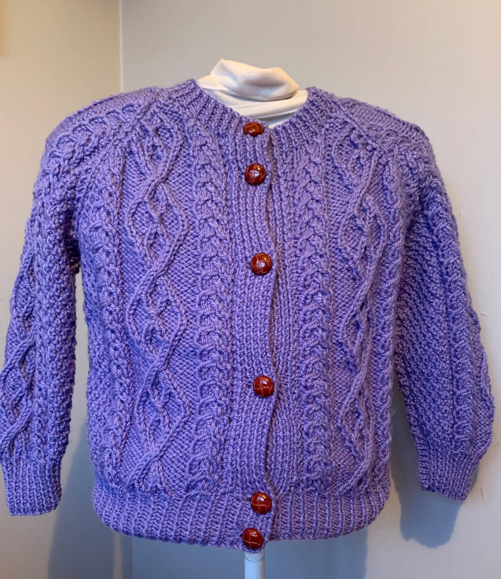 Handgestickte Kinder Aran Cardigans Handgestickte Kinder Aran Cardigans von HandKnitsbyNetty
