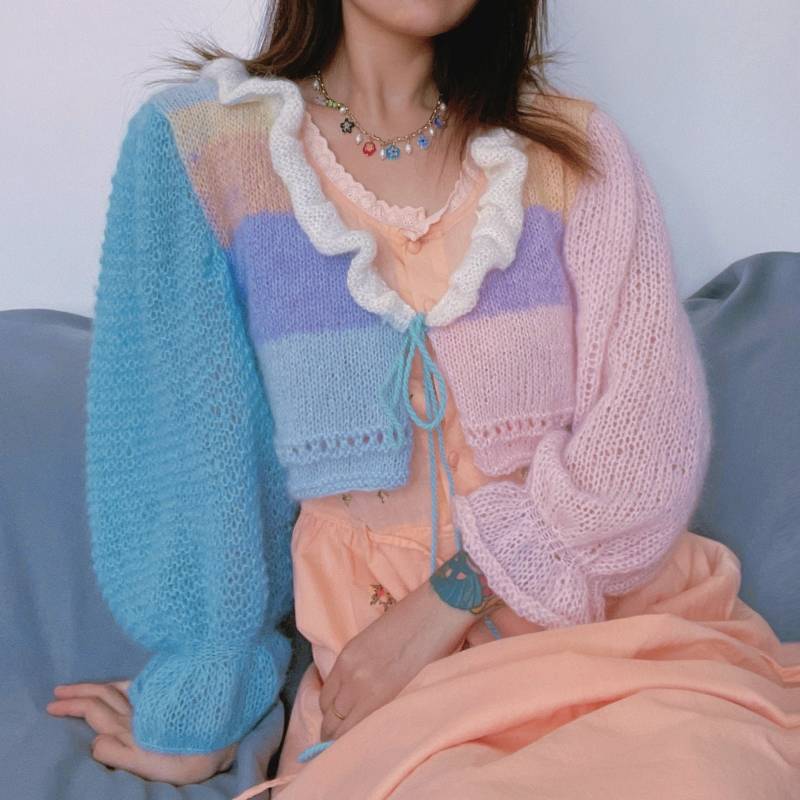 Handgestrickte Colorblock-strickjacke Mit Rüschenkragen Mohairpullover Buntes Crop Top von HandKnittingSweater