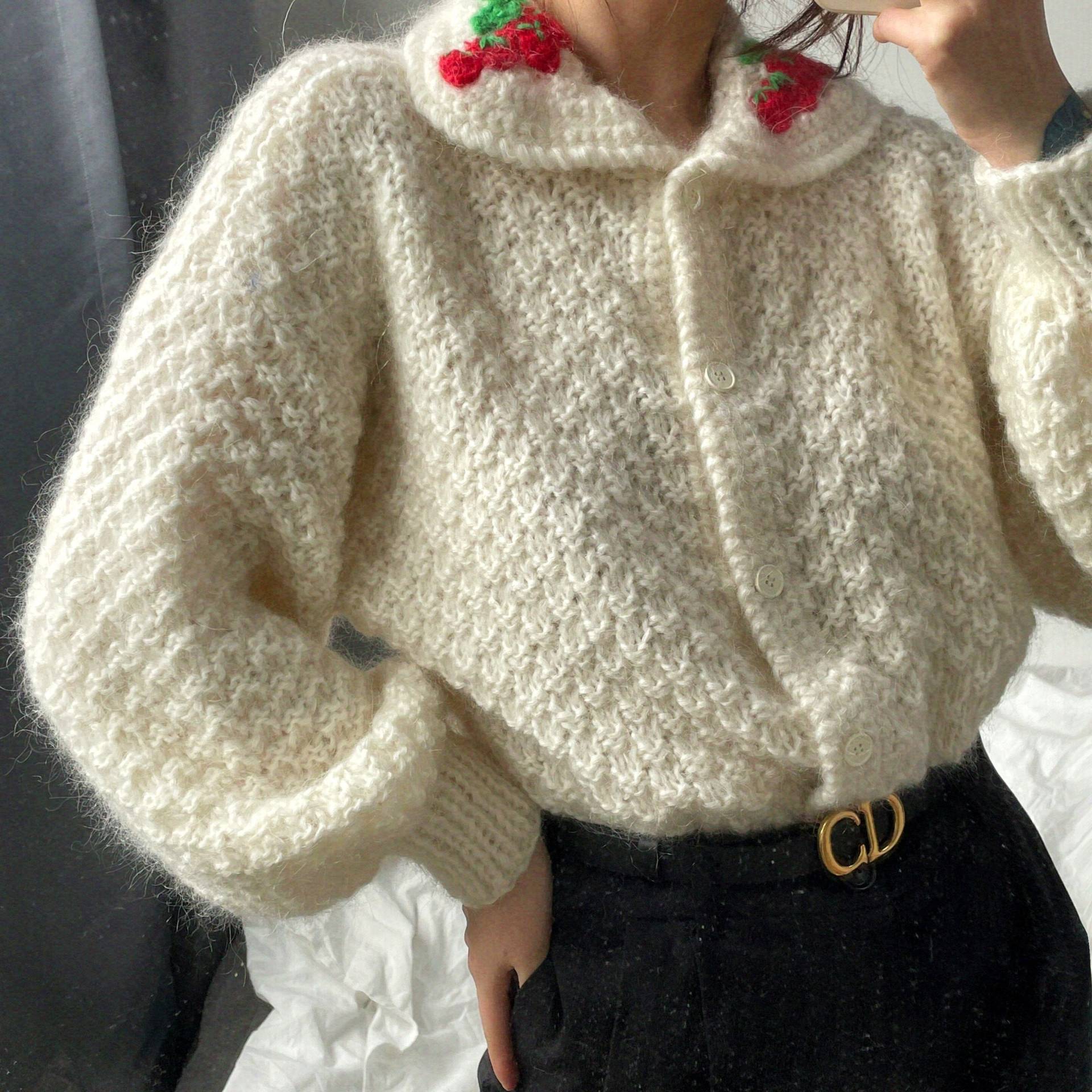Vintage Hand Stricken Frau Pullover Mohair Strickjacke Mit Erdbeere Vintage Hand Stricken Frau Pullover Mohair Strickjacke Mit Erdbeere von HandKnittingSweater