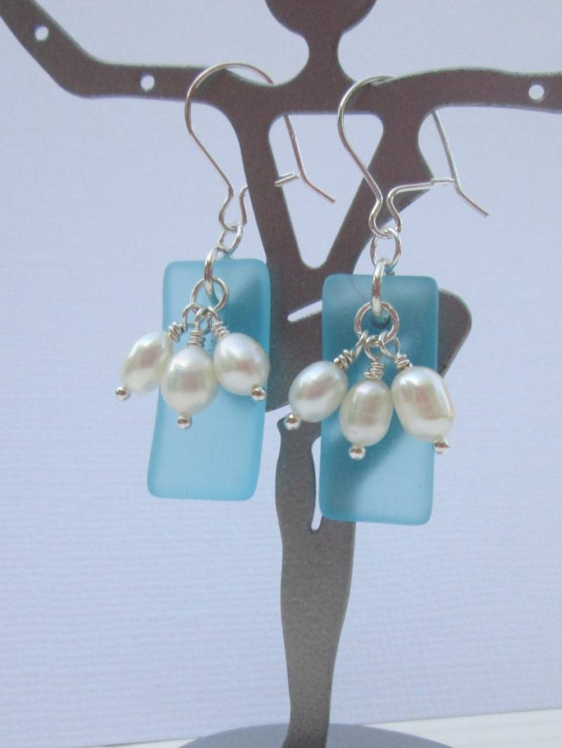 sterling Silber Seeglas Ohrringe Turquoise Bay Mit Süsswasserperlen von HandMadeBySunshine