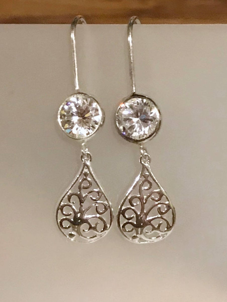 sterling Silber Zirkonia Teardrop Filigrane Ohrringe sterling Silber Zirkonia Teardrop Filigrane Ohrringe von HandMadeBySunshine
