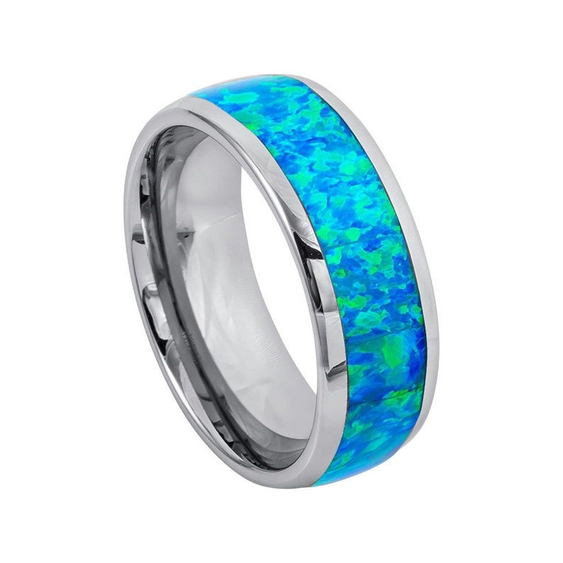 Gravierter 8mm Wolframkarbid Blau Opal Mittig Gewölbter Ehering Für Männer Oder Damen von HandMadeCraftsLA