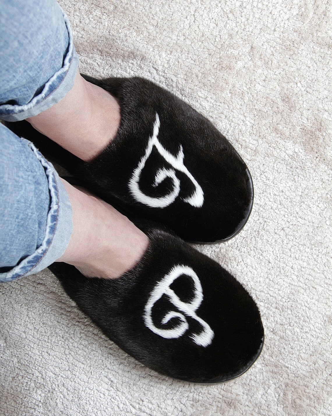 Echtpelz Hausschuhe Für Frau, 8Us Größe, Außensohle Zuhause, "F" - Linker Slipper, "P" Rechtser Versandfertig, Letztes Paar Echtpelz Hausschuhe Für Frau, 8Us Größe, Außensohle Zuhause, "F" - Linker Slipper, "P" Rechtser Versandfertig, Letztes Paar von HandMadeFurU