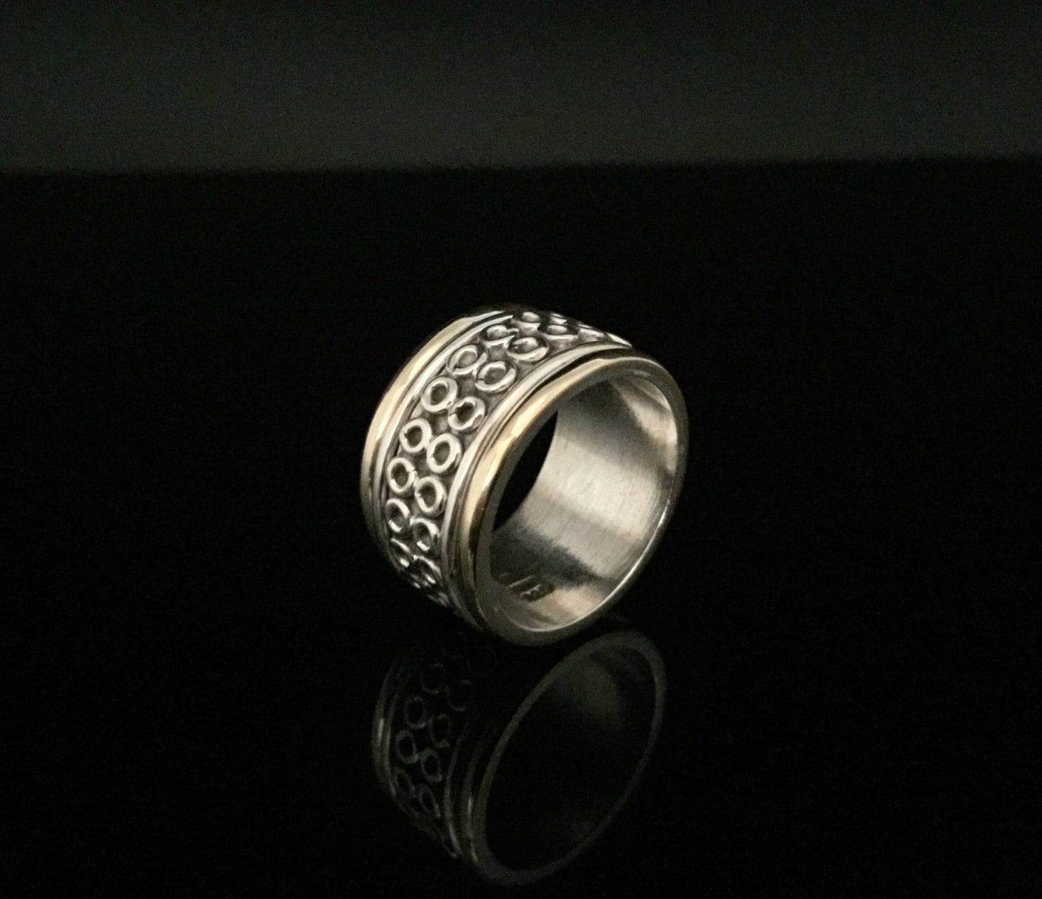 2 Tone Kreis Spinner Ring // 925 Sterling Silber Mit Gold Akzent von HandandMindSilver