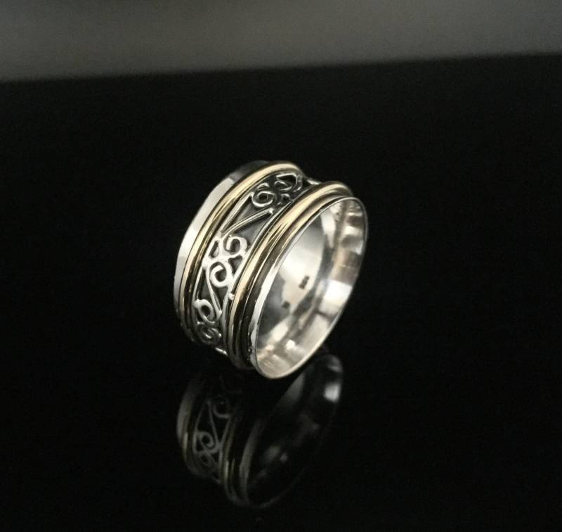 sterling Silber Spinner Ring Zweifarbiges Swirl-Design, Comfort Fit von HandandMindSilver