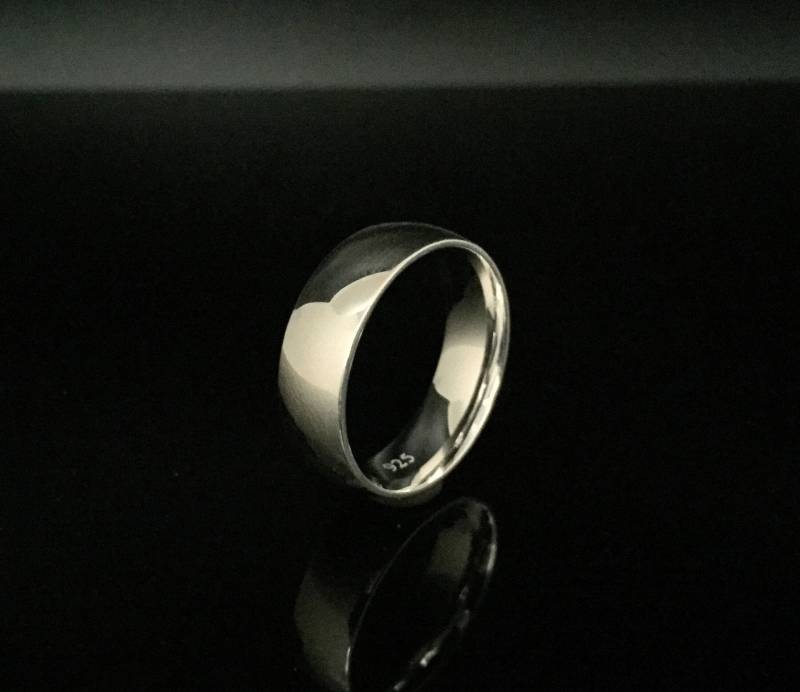 sterling Silber 7 Mm Bandring Schlichter Ehering | Größen 5-15 von HandandMindSilver