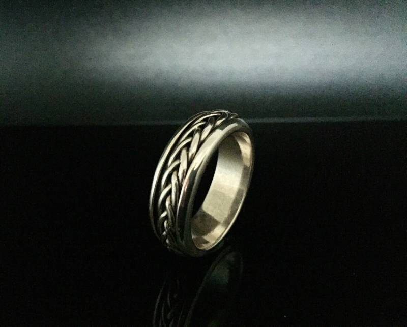 Herren Sterling Silber Spinner Ring Weave Design Band von HandandMindSilver