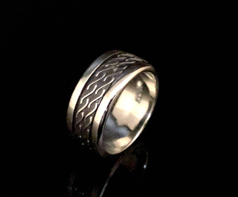 Wellenmuster Spin Ring // 925 Sterling Silber Hand Gegossen Wellen Design von HandandMindSilver