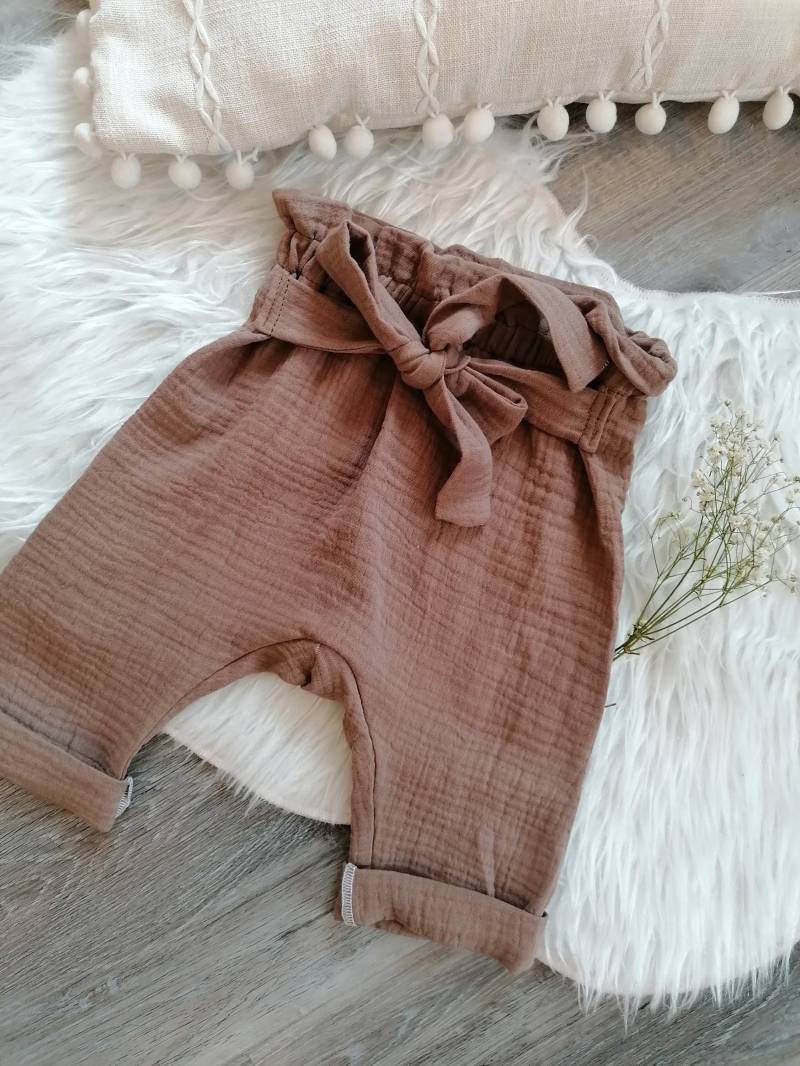 Kinderhose, Paperbag, Mädchen, Musselin von Handandlovemade