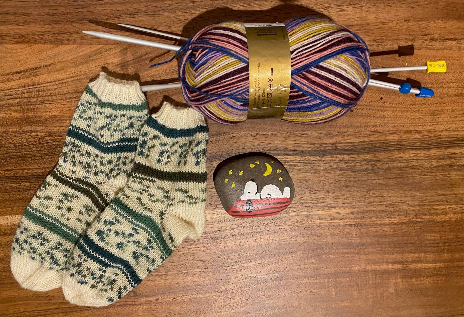 Handgestrickte Kunterbunte Kindersocken Größe 28/29 Handgestrickte Kunterbunte Kindersocken Größe 28/29 von Handarbeitskoerble