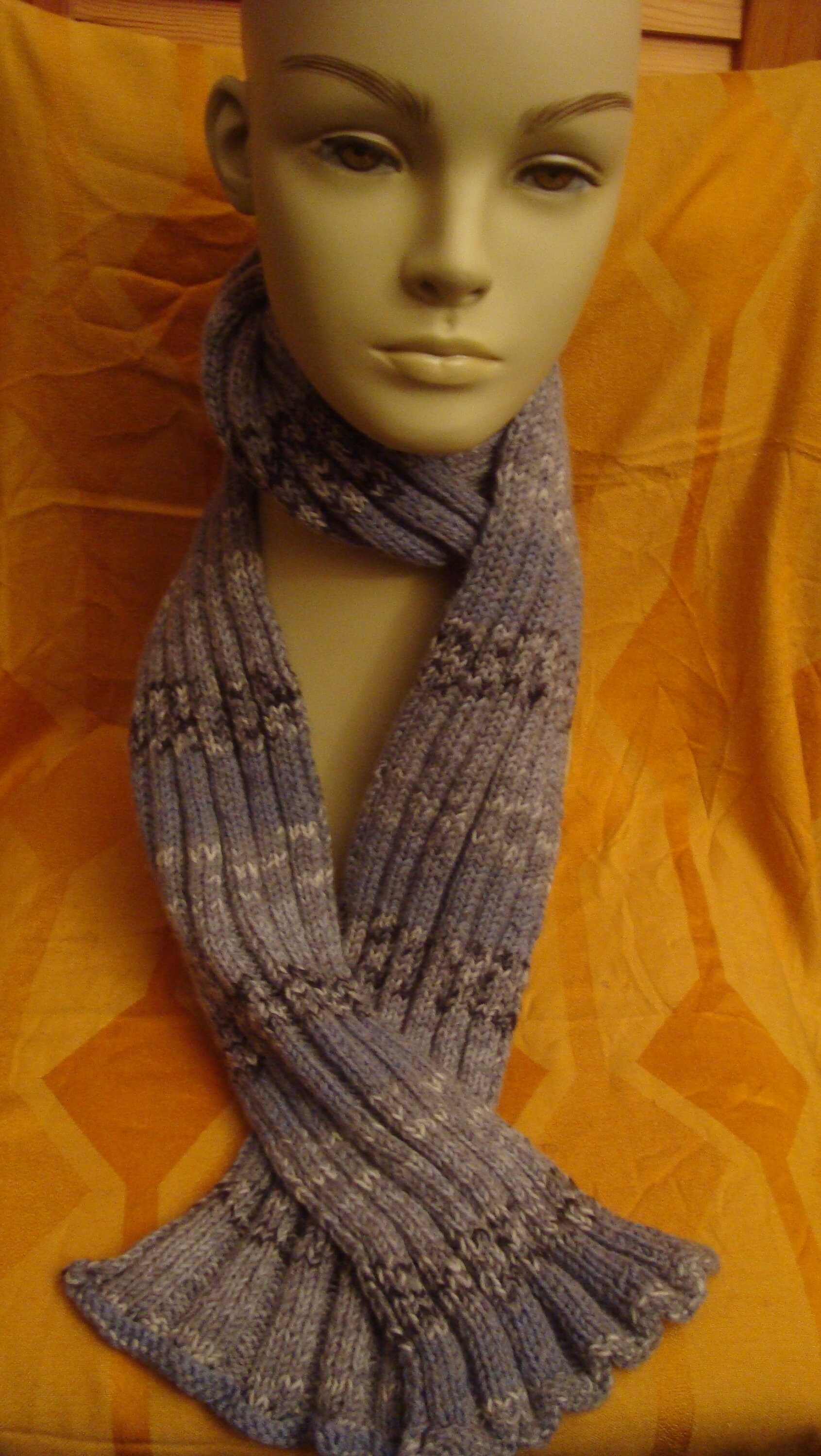 Schal Gestrickt Strickaschal Handarbeit Grau Gestreift Muster Länge 160cm Garngemisch Schal Gestrickt Strickaschal Handarbeit Grau Gestreift Muster Länge 160cm Garngemisch von Handarbeitslisel