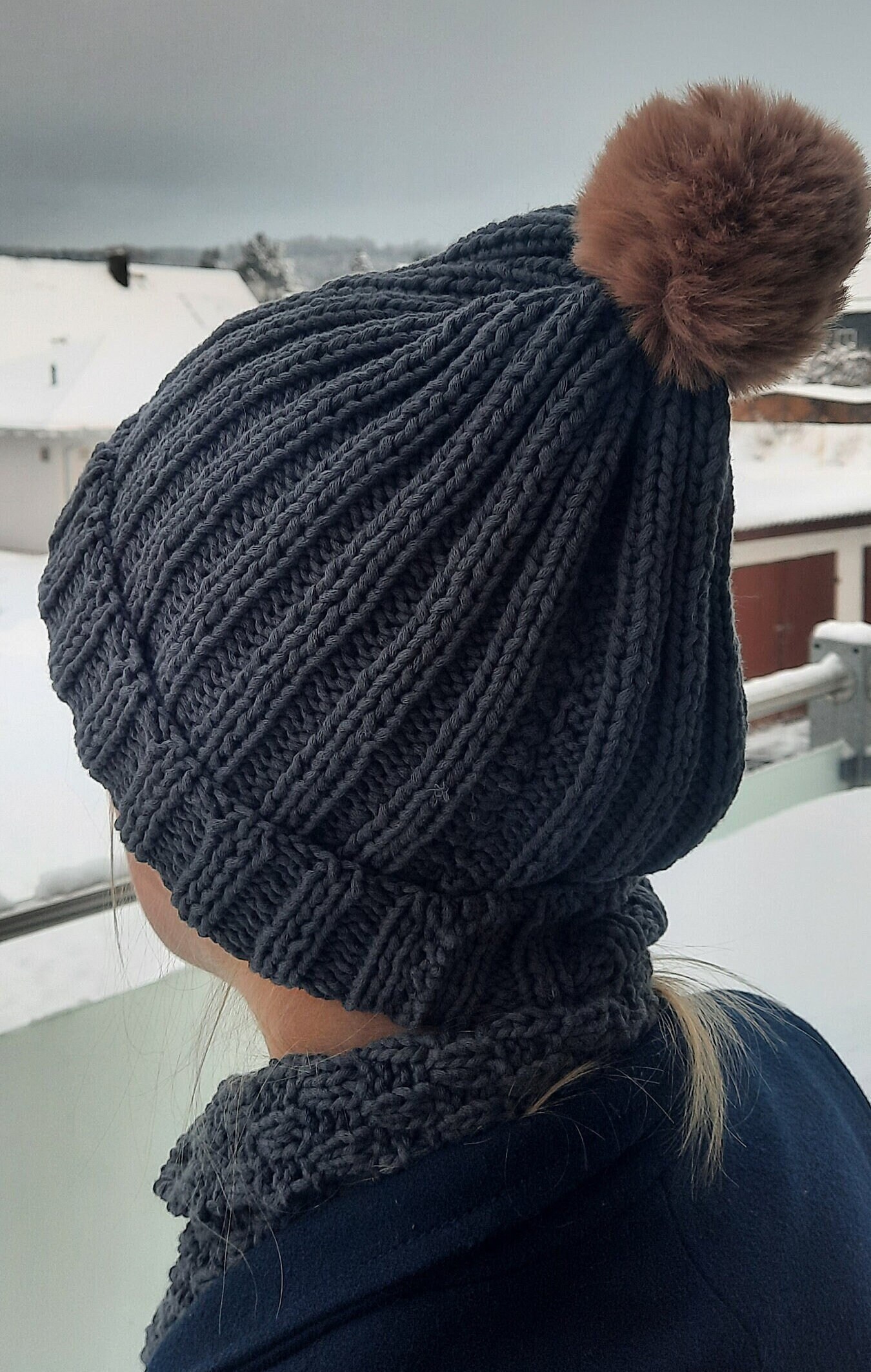 Bommel-Mütze Grau | Bommel Abnehmbar Bommel-Mütze Grau | Bommel Abnehmbar von Handarbeitsscheune