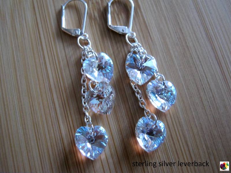 Kristallherz Swarovski in Individueller Farbe Personalisierter Versilberter Ohrring von HandcraftLaury