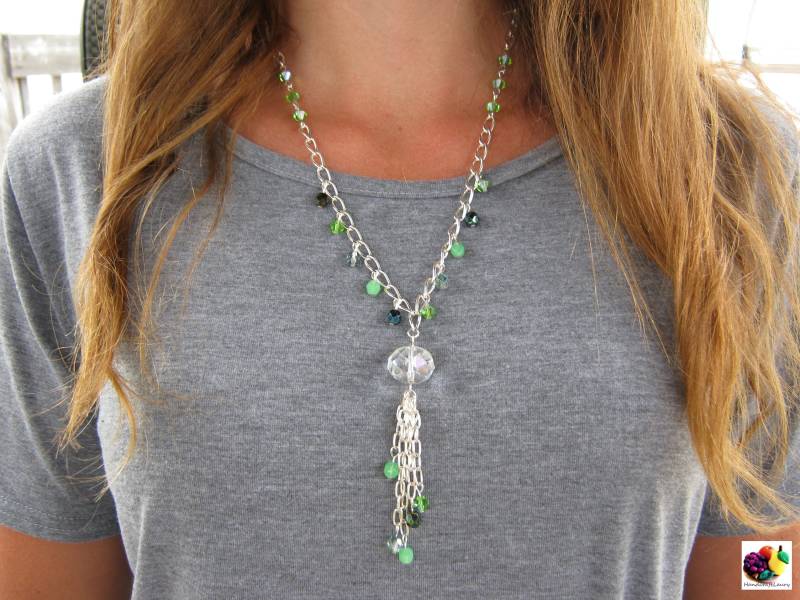 Wald Grün Mix Ton Glasperlen Halskette Und Armband-Set von HandcraftLaury