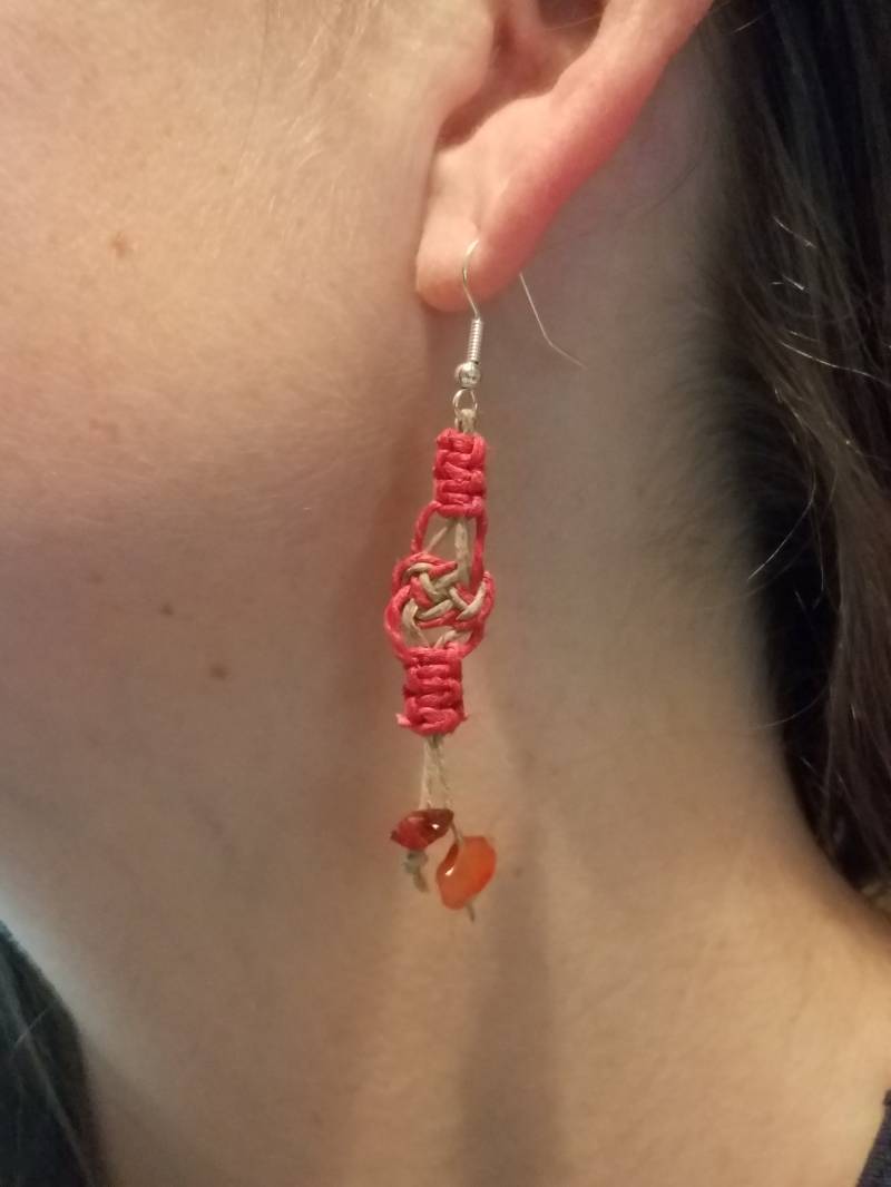 Infinity Knoten Ohrringe W/Echte Steine von HandcraftedByBarbJ