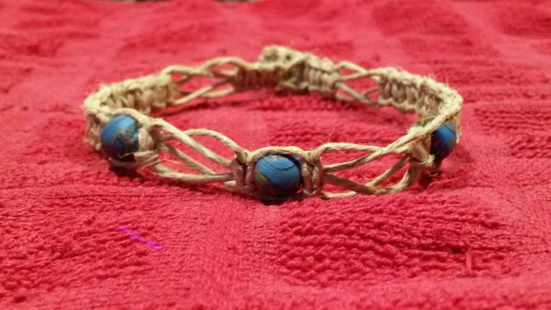 Perlen Schalter Knoten Armband von HandcraftedByBarbJ