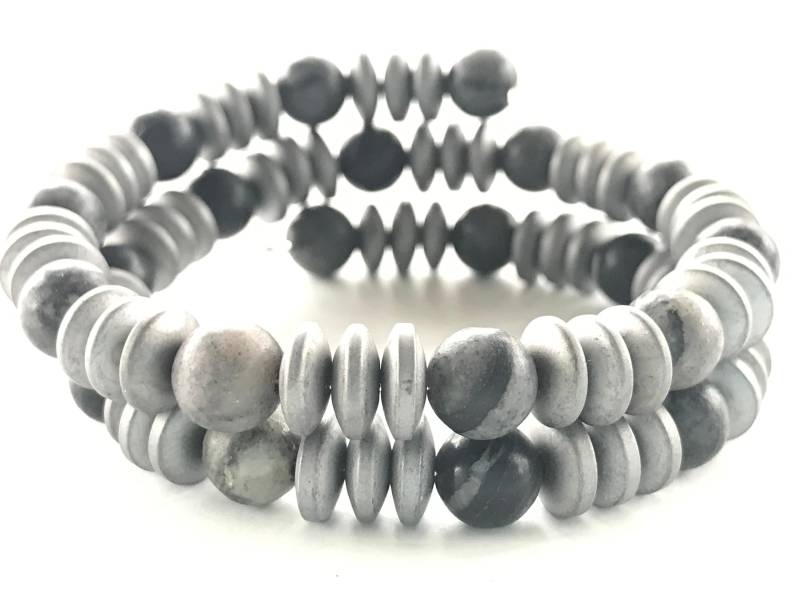 Memory Wire Armband, Herren, Schwarze Quarzit - Und Hämatit-steinperlen, Perlenarmband von HandcraftedByNite