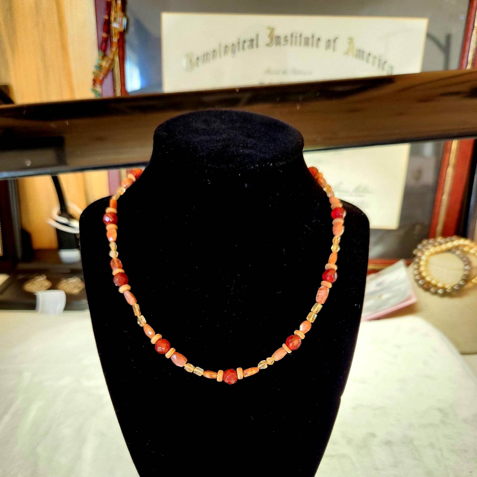 Karneol Sonnenstein Hessonit Granat Halskette Karneol Sonnenstein Hessonit Granat Halskette von HandcraftedMagic